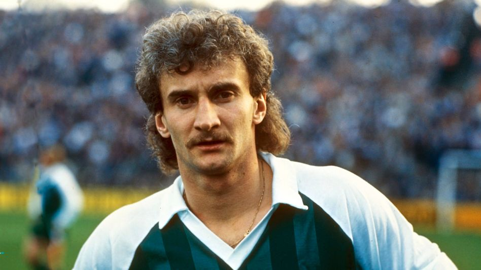 Cầu thủ Rudi Völler